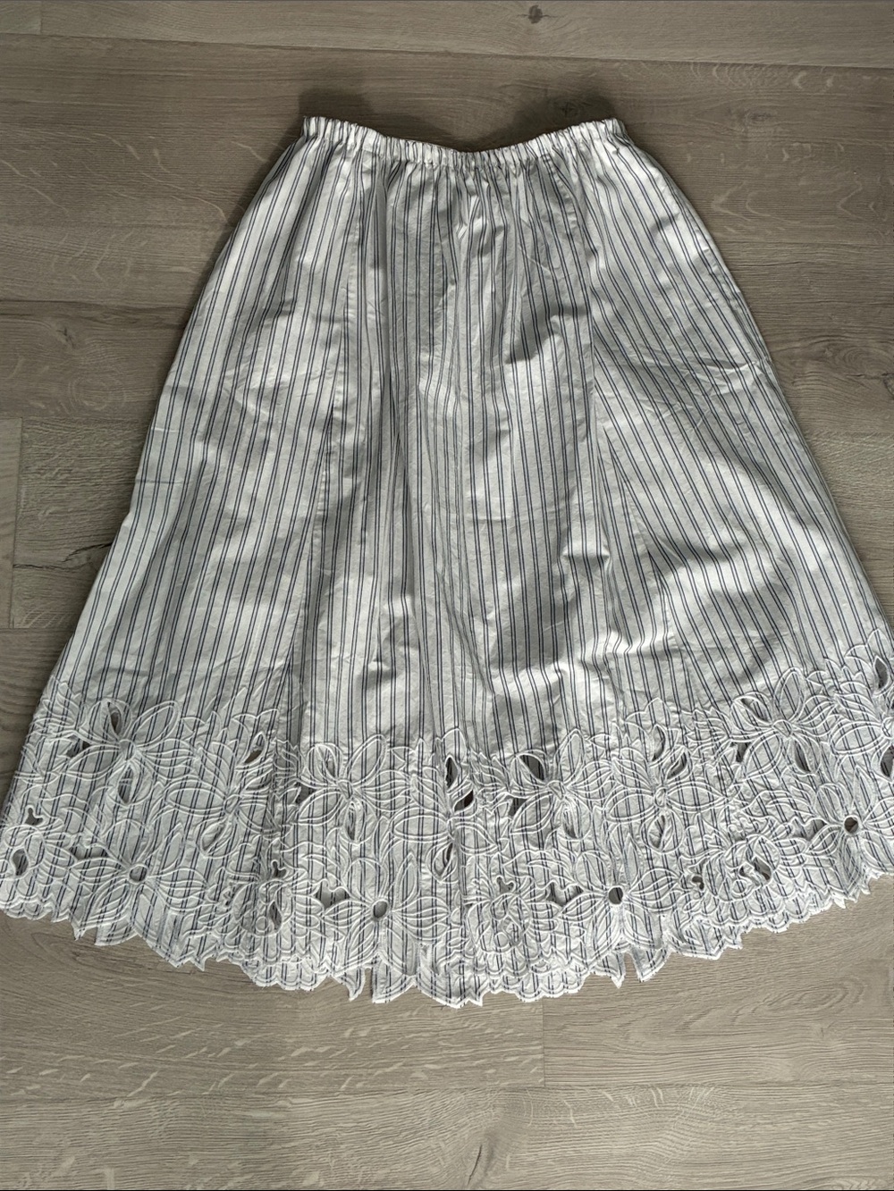 J. CREW Embroidered pull-on midi skirt in striped cotton poplin XS !Modified! - Picture 3 of 9